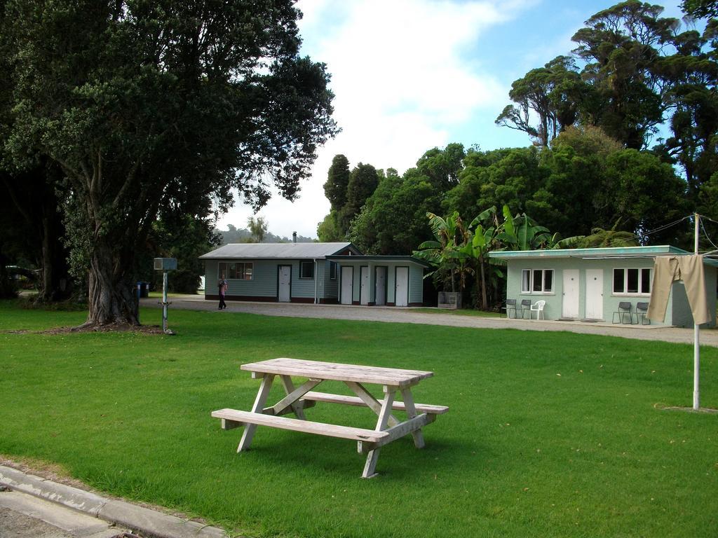 Karamea Holiday Park ภายนอก รูปภาพ