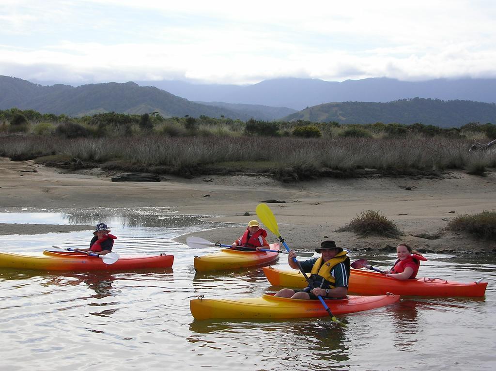 Karamea Holiday Park ภายนอก รูปภาพ