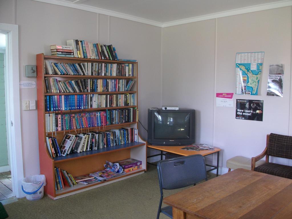 Karamea Holiday Park ภายนอก รูปภาพ
